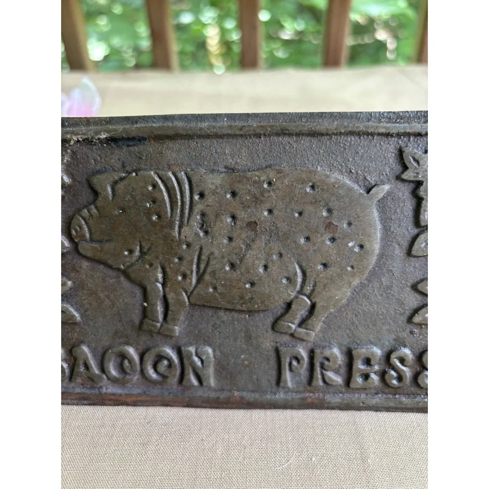 The Unbranded Brand cast iron