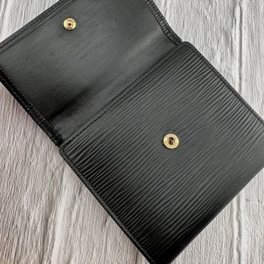 Louis Vuitton authentic louis