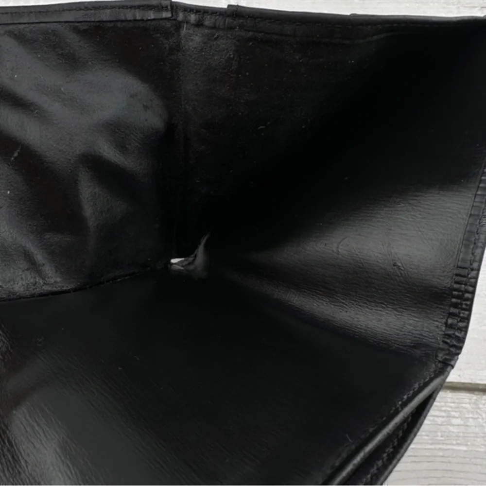 Louis Vuitton authentic louis