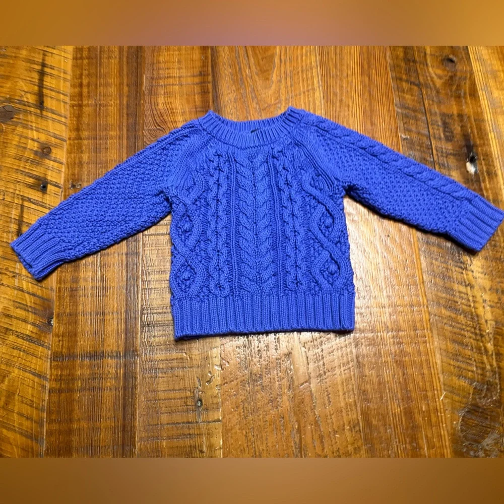 GAP baby blue