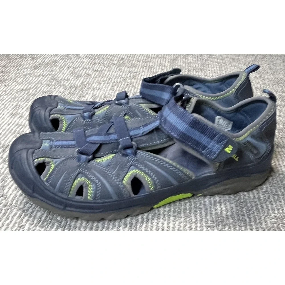 Merrell brand style