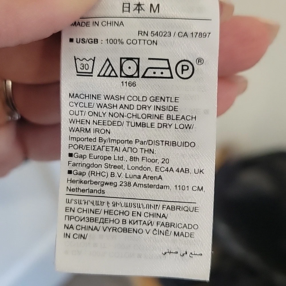 Banana Republic shirt quality collared