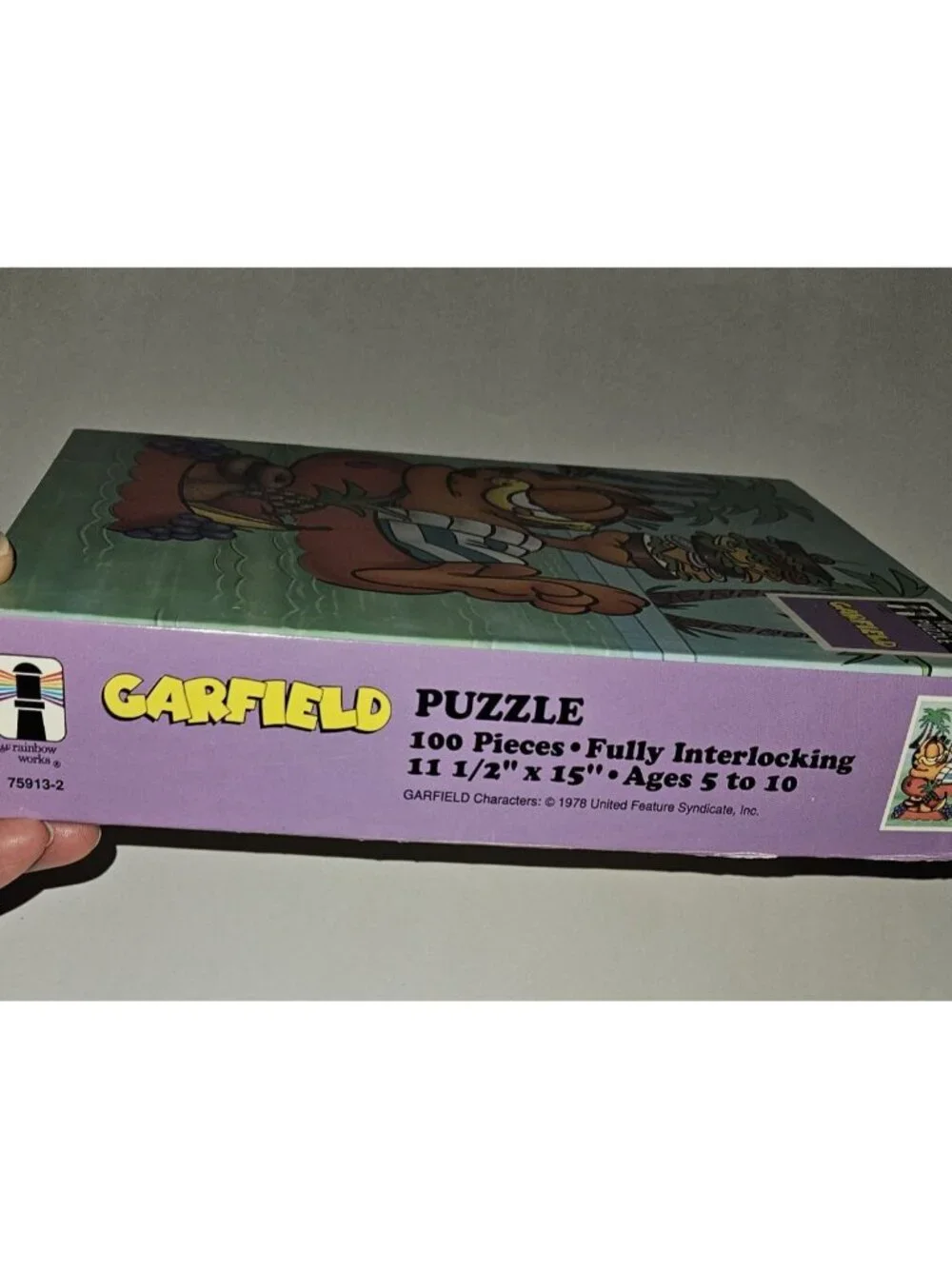Rainbow Works vintage garfield