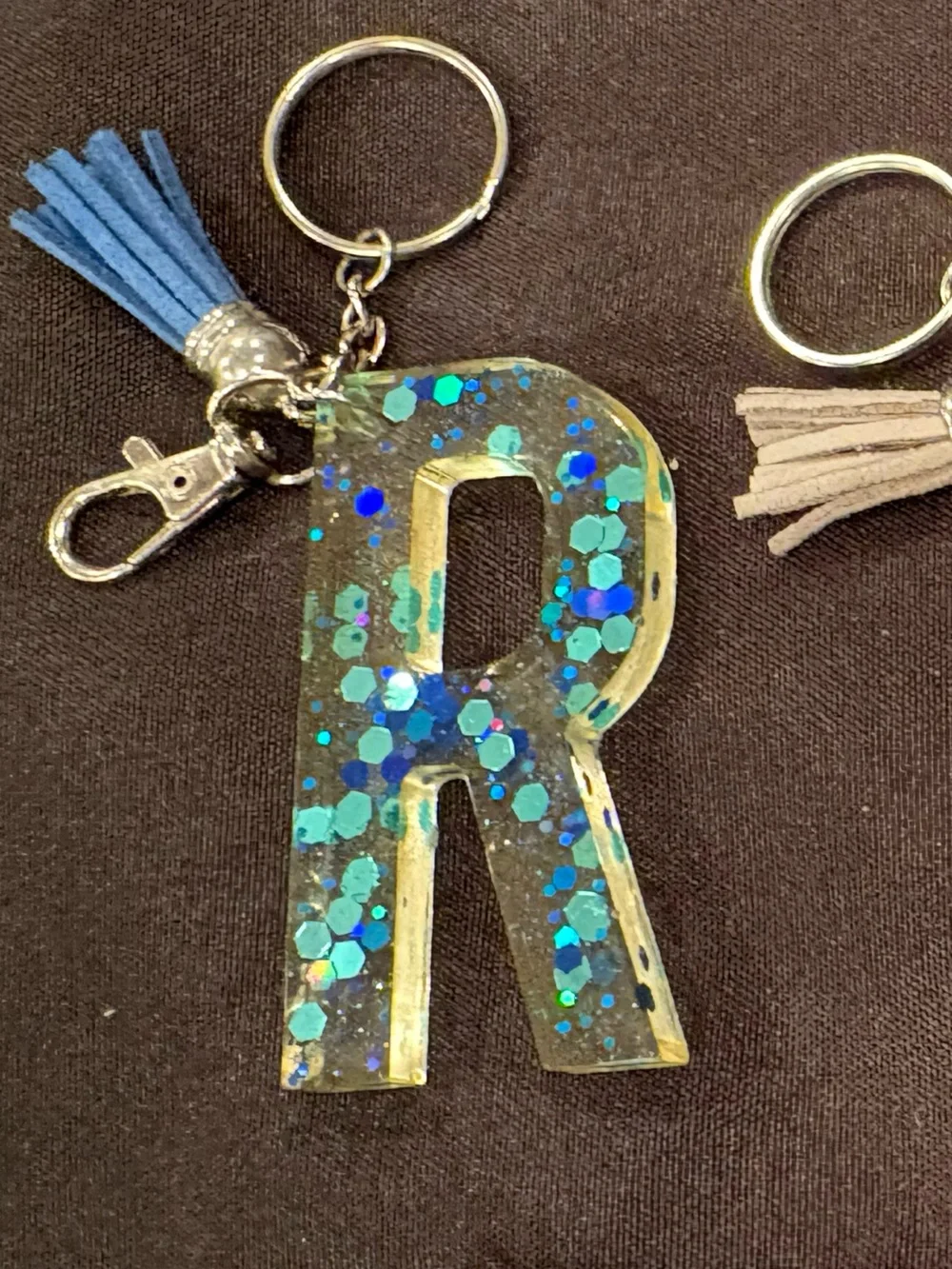 N/A chunky resin