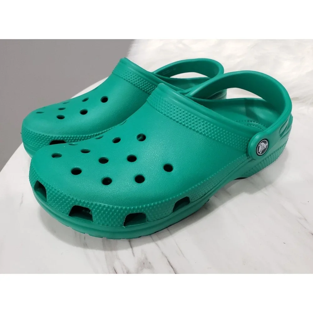 Crocs Classic Clog Green Mens 7 / Womens 9 Deep Green Slip On Shoes 10001-3TJ