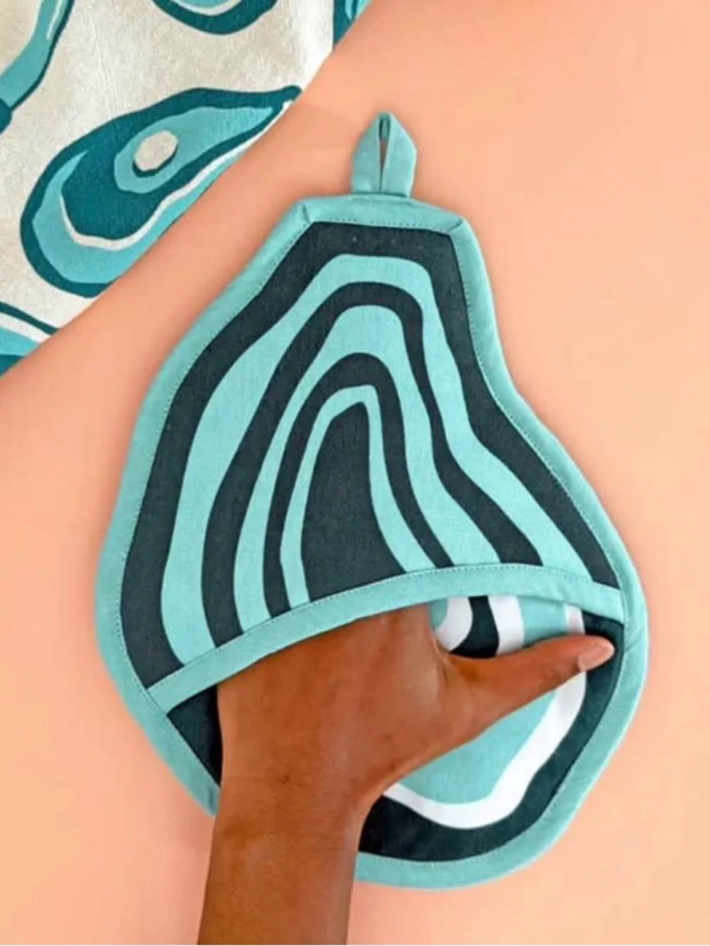 Grove Collaborative oyster shell