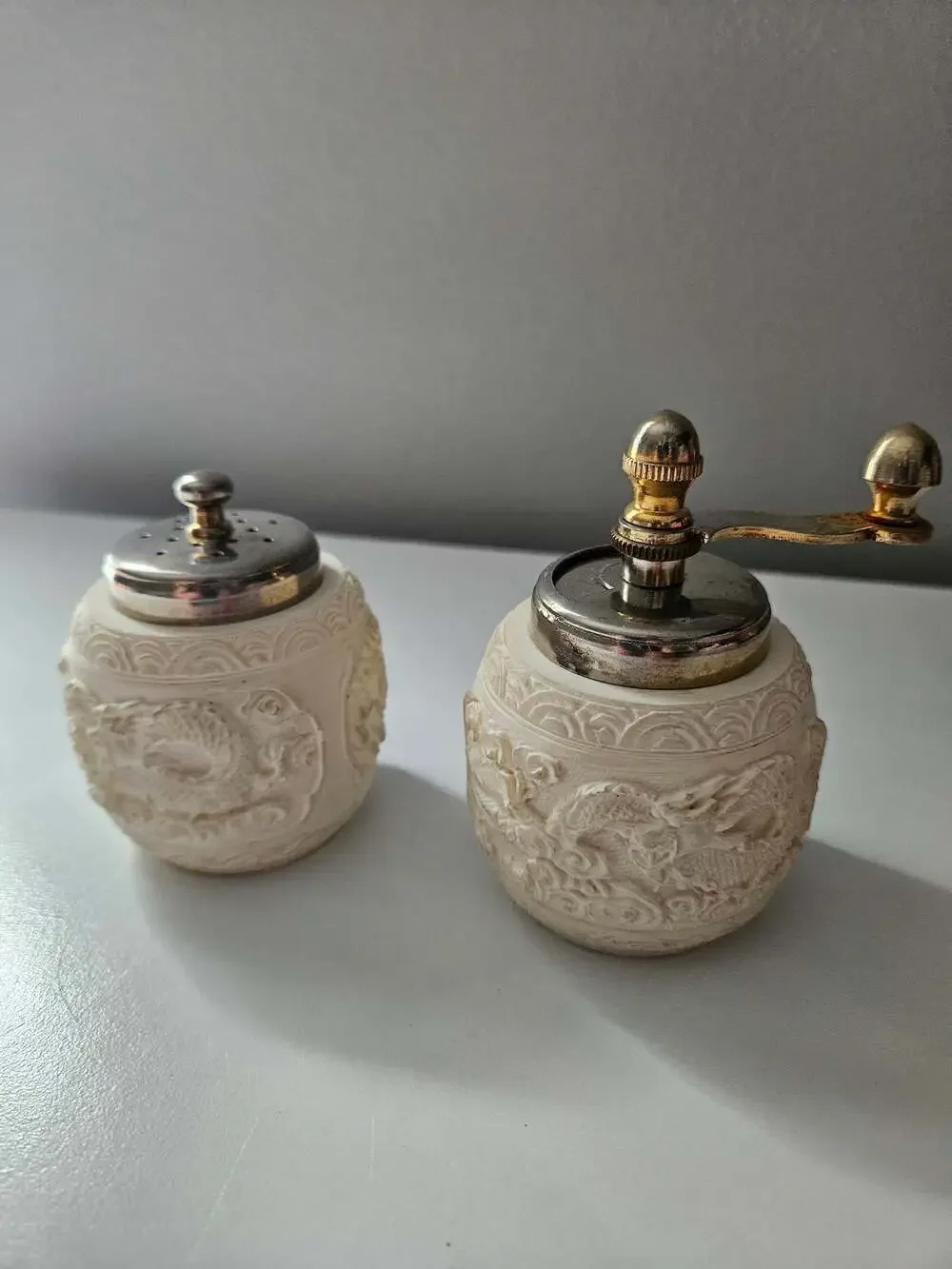 Unknown vintage salt