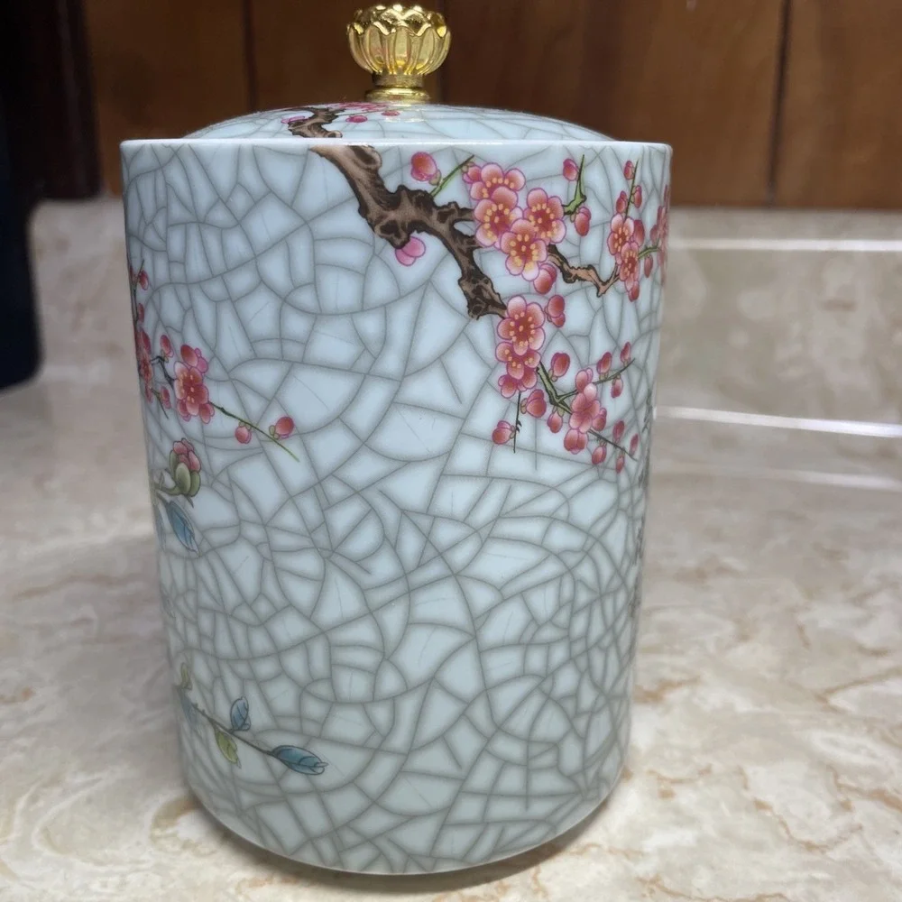 The Unbranded Brand ceramic made