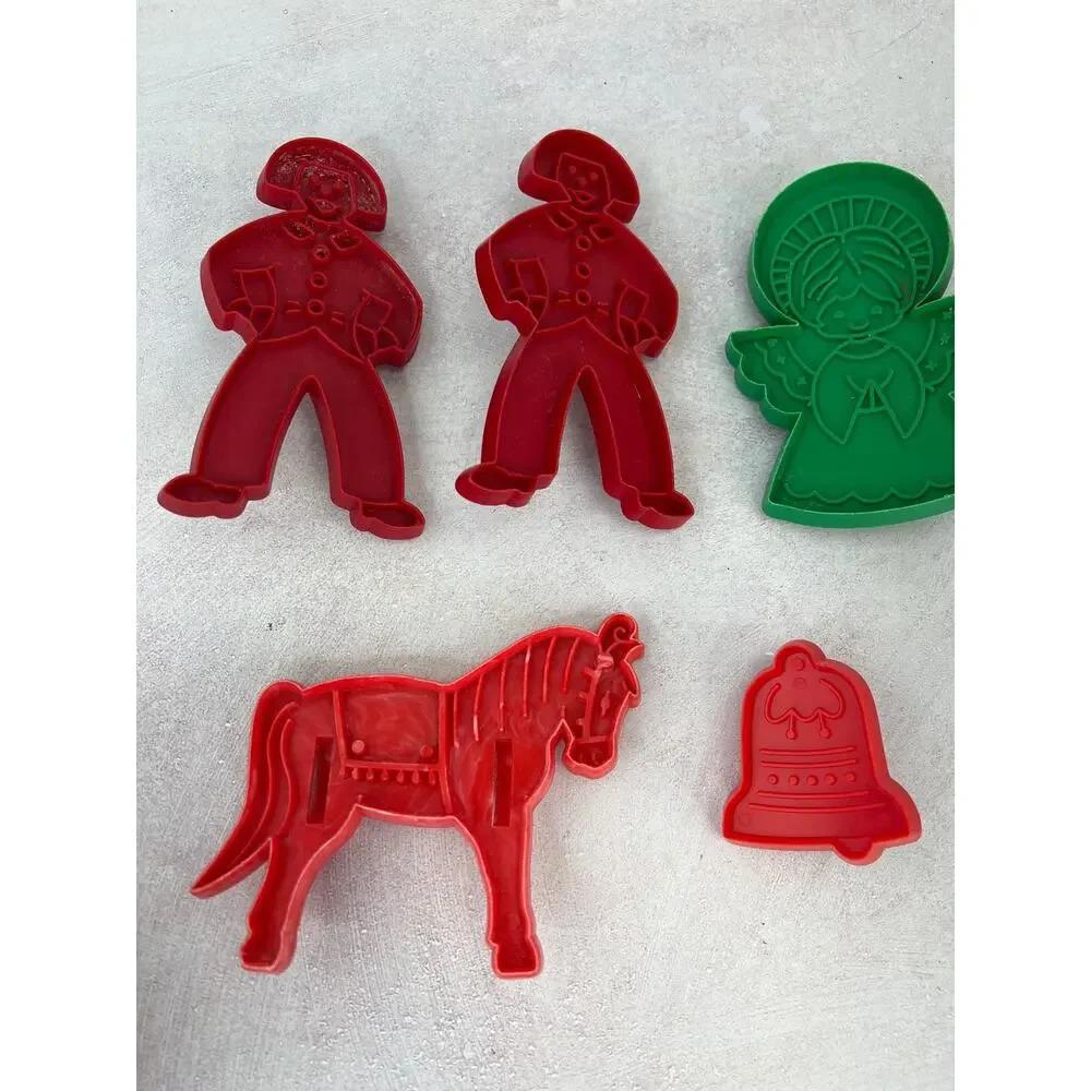Vintage‎ Cookie Cutters Gingerbread Men Angel Horse Bell lot of 5