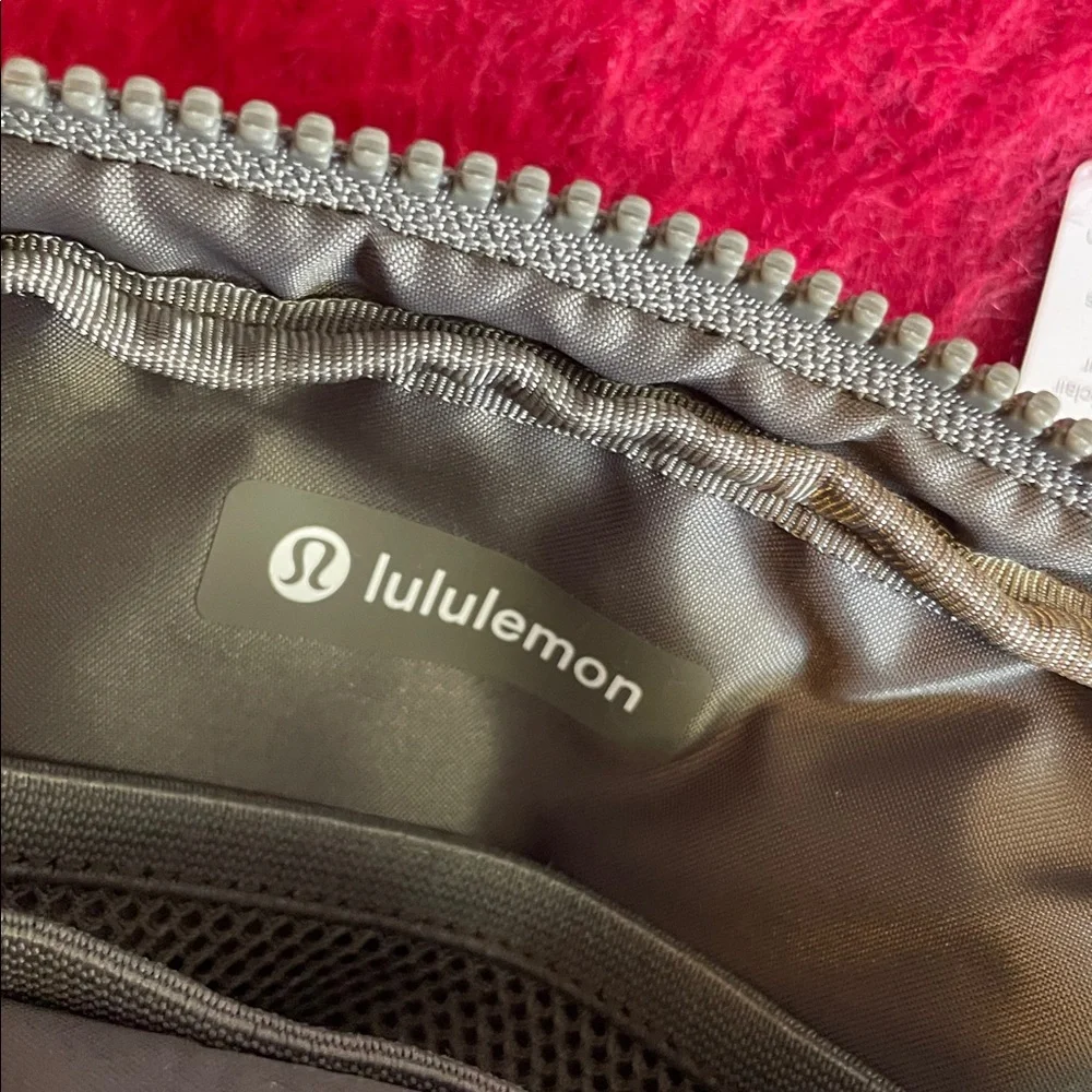 lululemon athletica dye liter