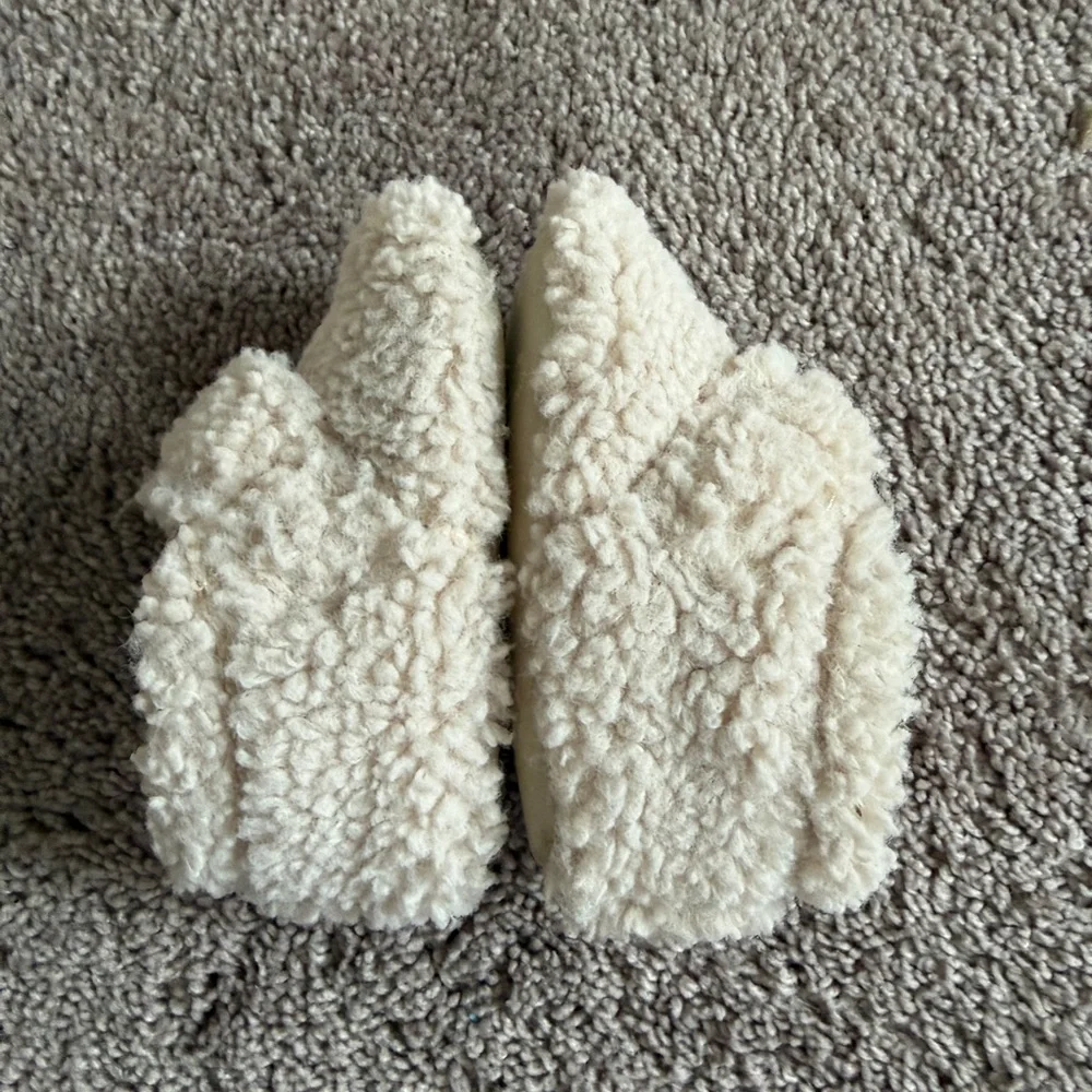 UGG cozy sherpa