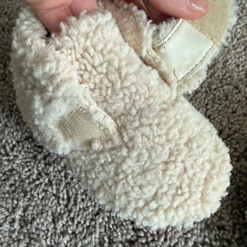 UGG cozy sherpa