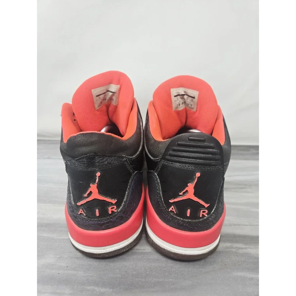 Jordan no box