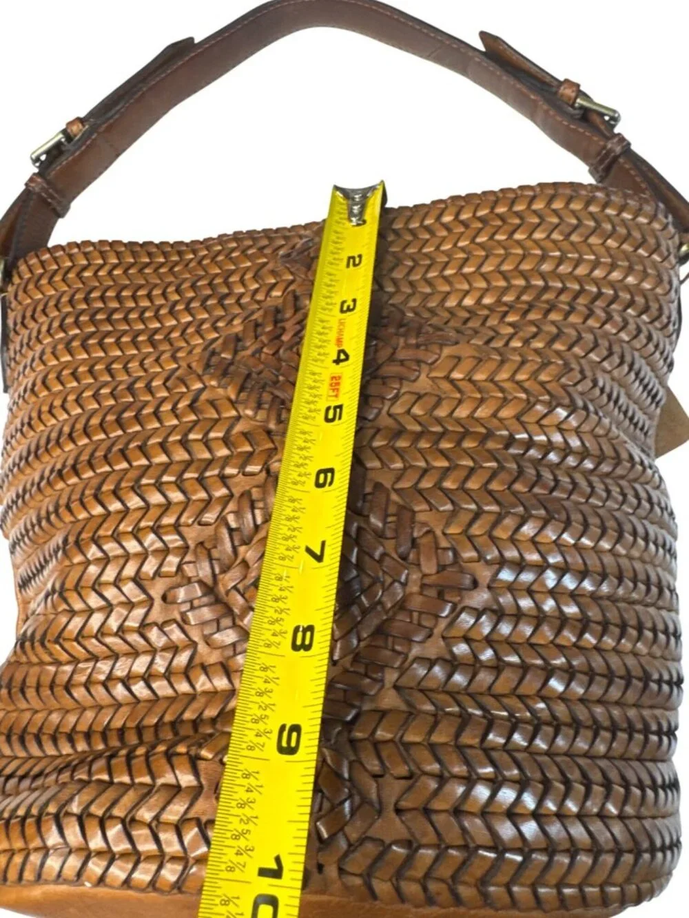 Unknown width features