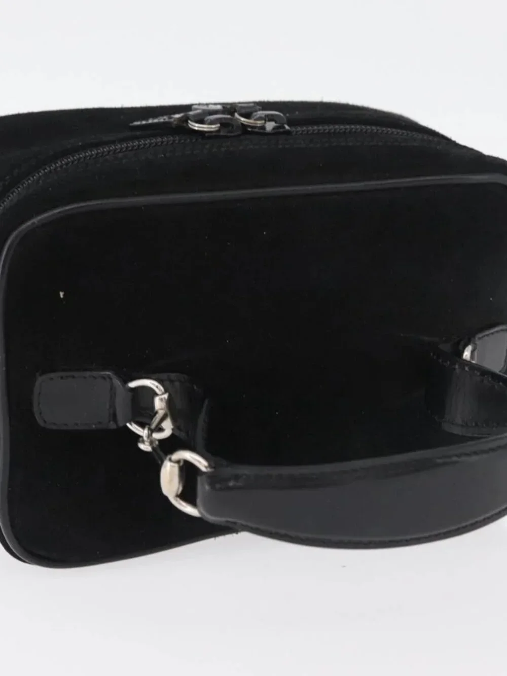 Gucci brand	gucci color	black