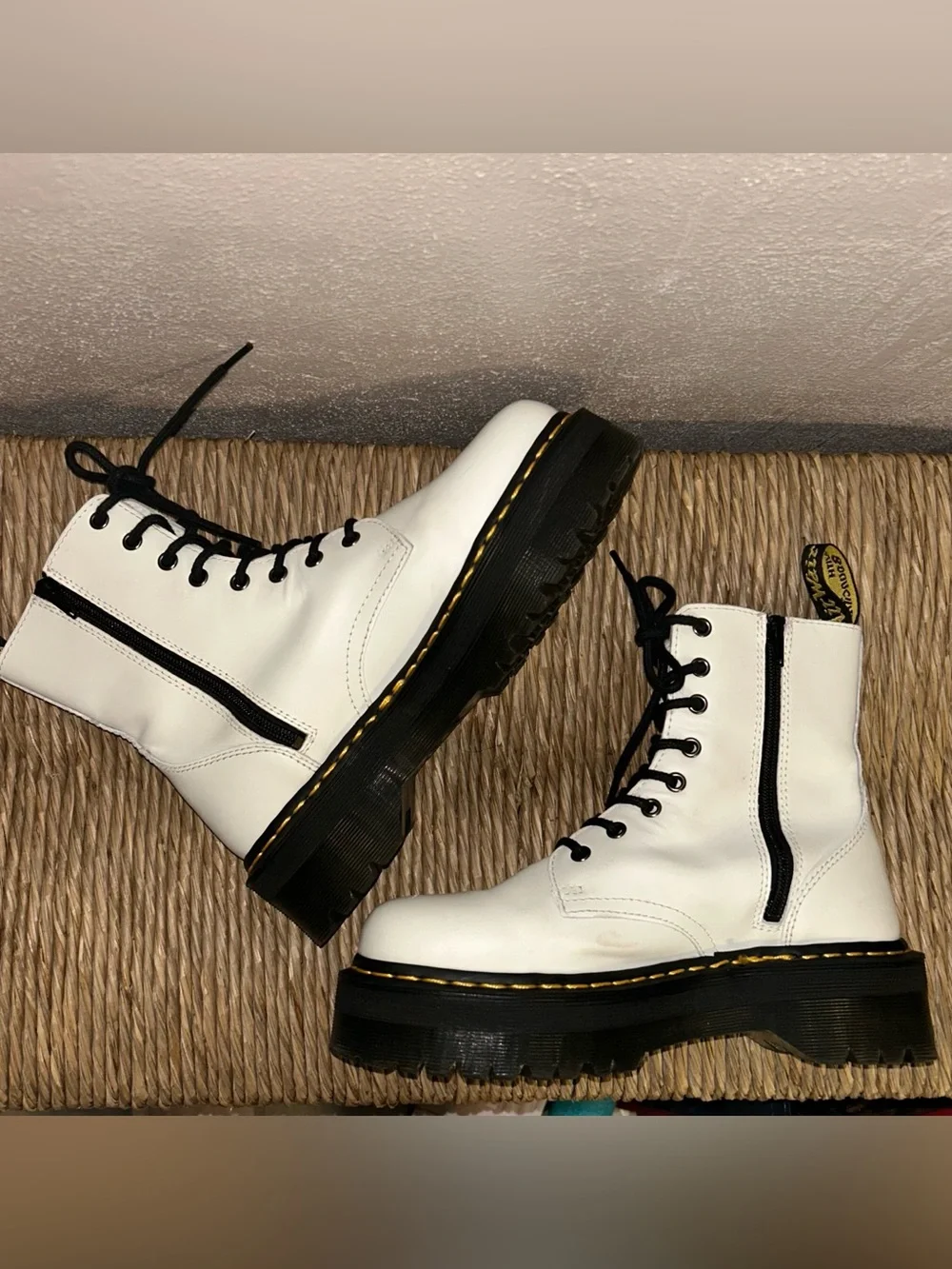 Dr. Martens classic dr