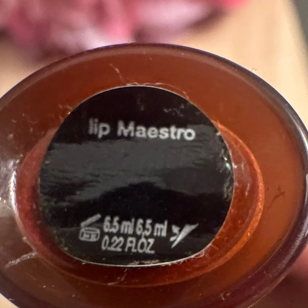 Giorgio Armani lip maestro