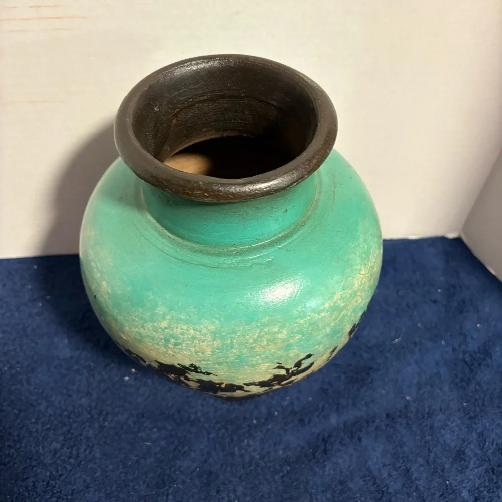 Art Pottery teal eye sophistication