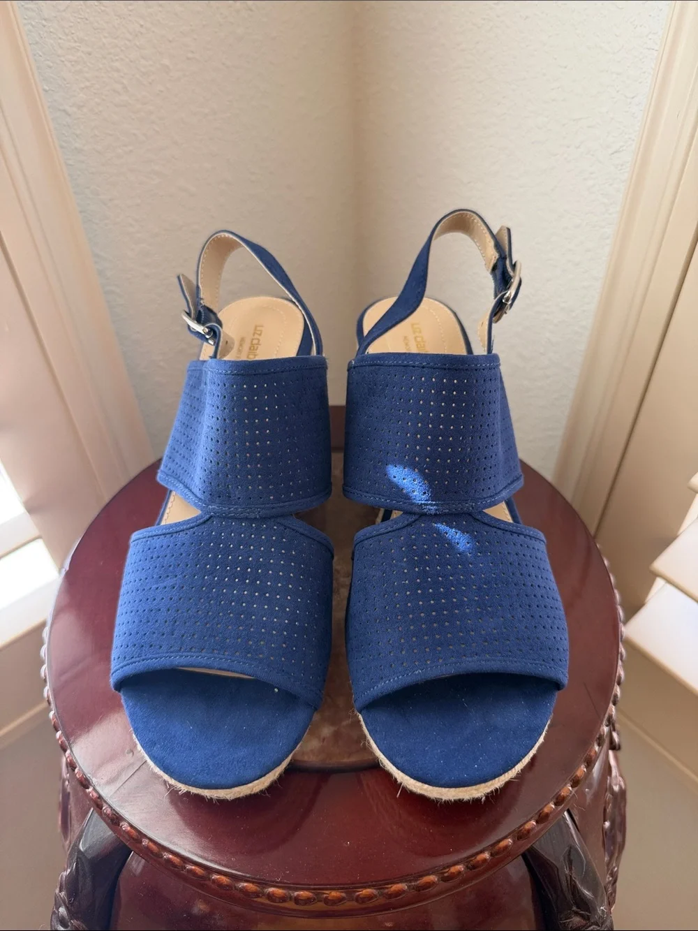 NWOT Claiborne Wedge Rope Heel Sandals 8 Perforated Upper Memory Foam Insole
