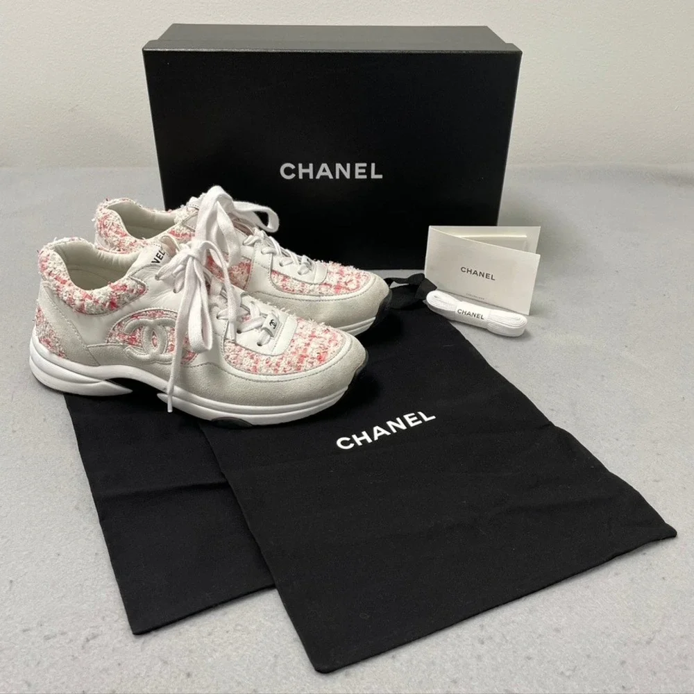 CHANEL low top