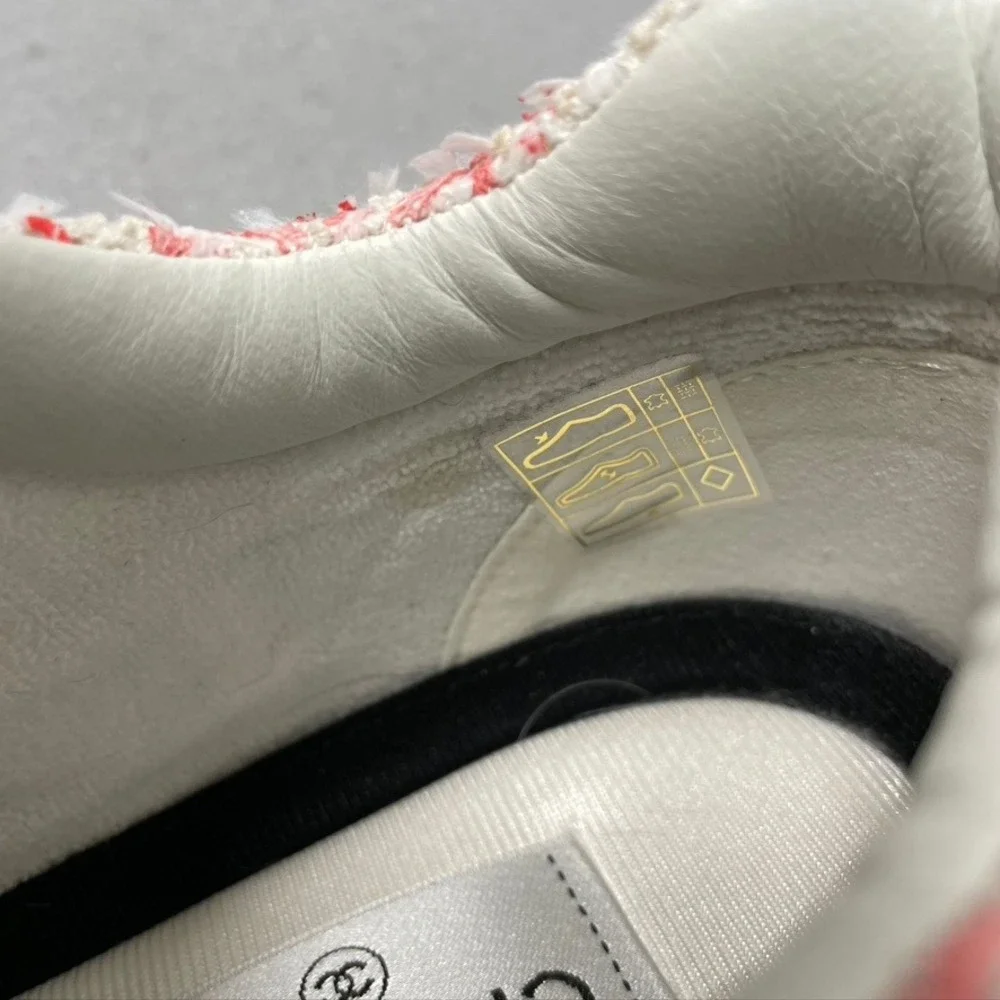 CHANEL low top
