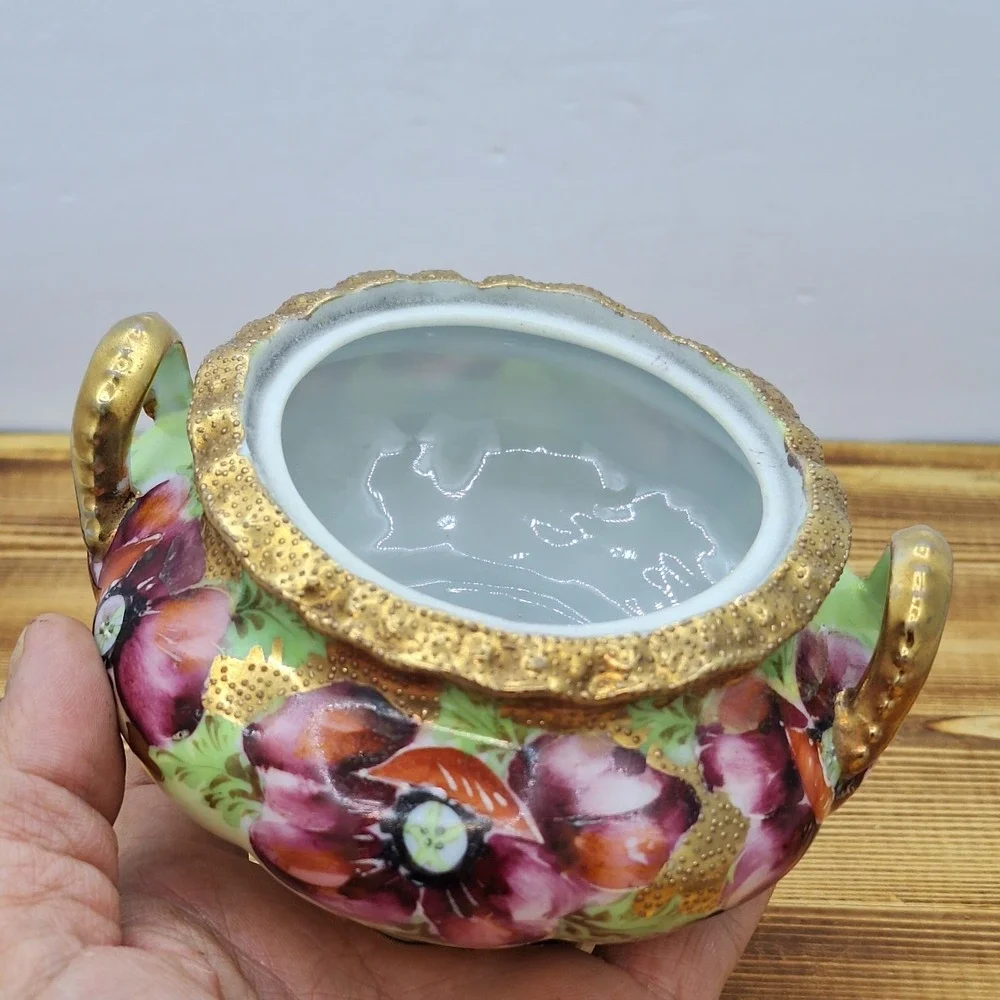 Antique Nippon Hand Painted Sugar Bowl W/‎ Lid Floral Moriage and Gold Gilding