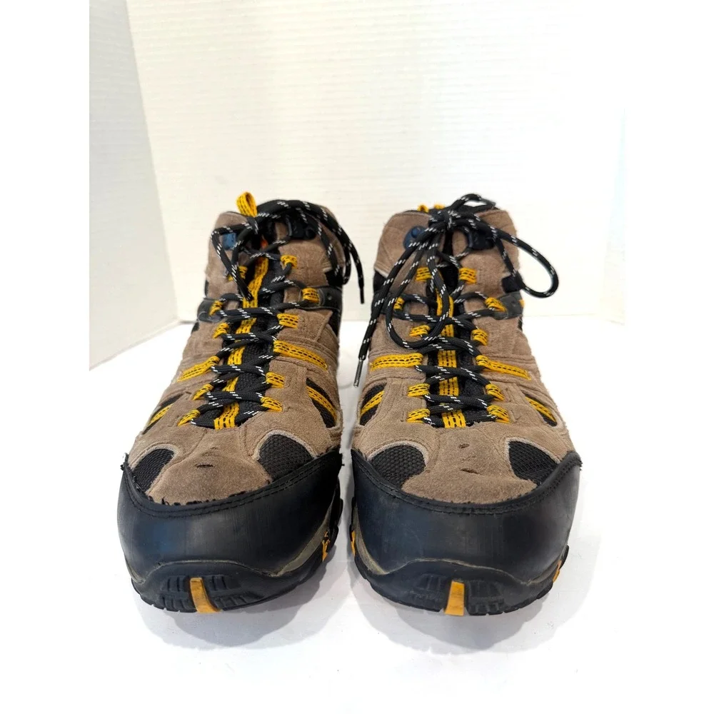 Merrell conquer great