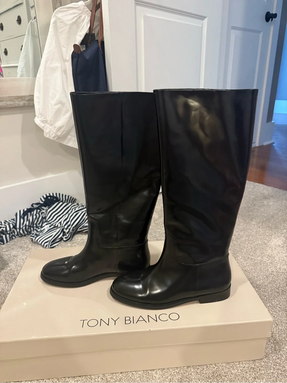 Tony Bianco brand new