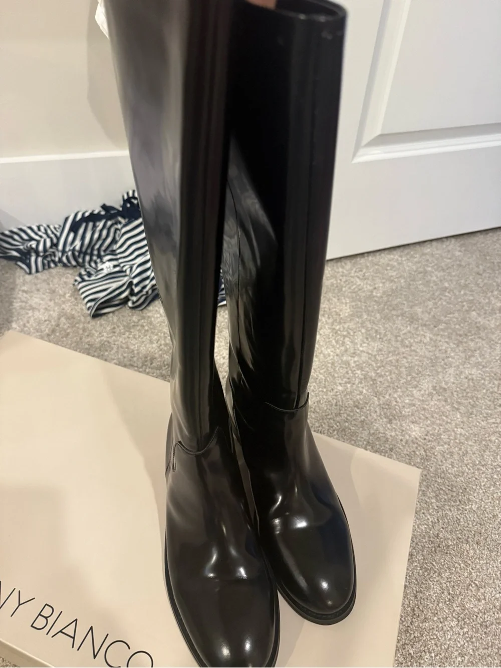 Tony Bianco brand new
