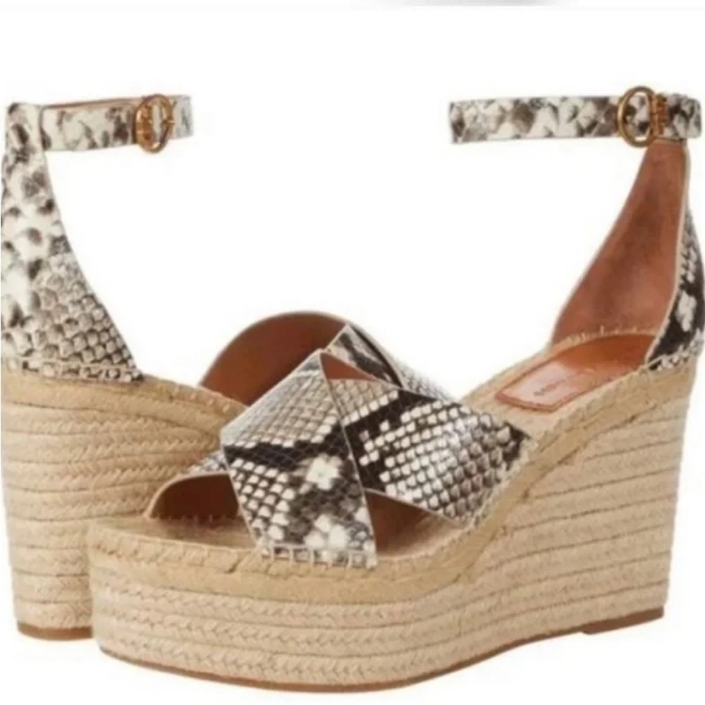 Tory Burch box wrapped ship