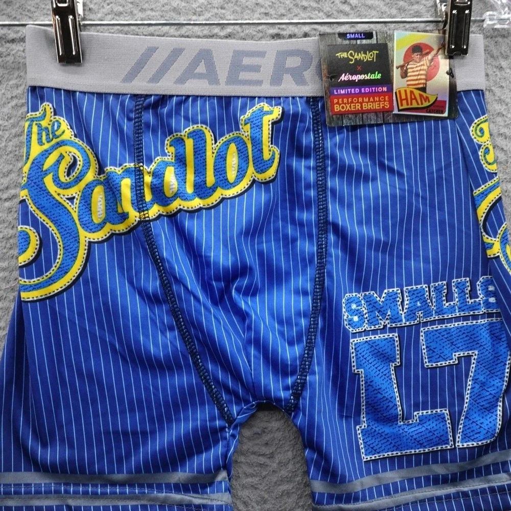 Aeropostale back constructed these