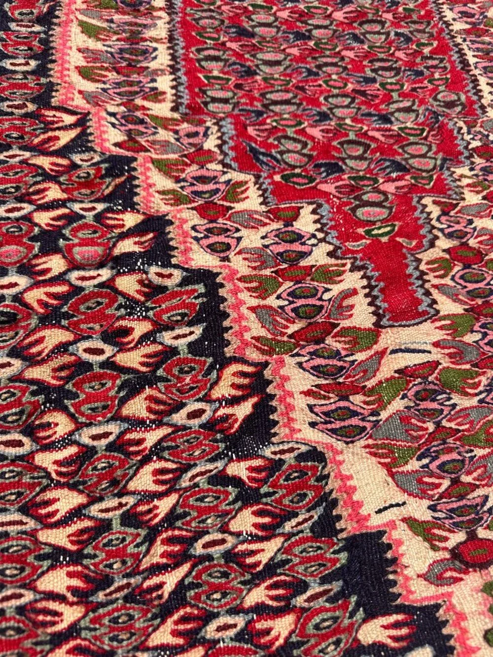 Pakistan Hand Made 30 inches
