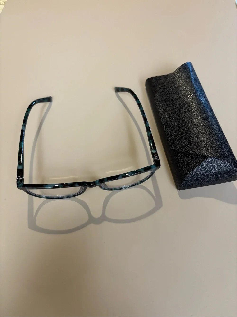 Peepers instantly elevate