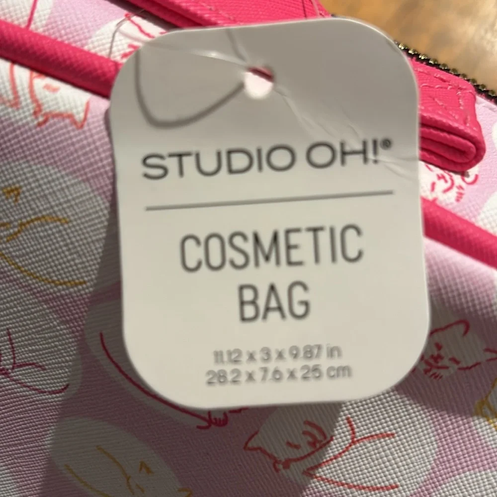 NWT Pink and white Cat Print Cosmetic Bag