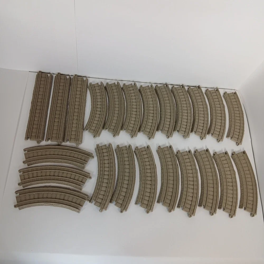 Thomas the Train & Friends TRACKMASTER Beige Track - 23 Pc. Lot  Gullane Curved