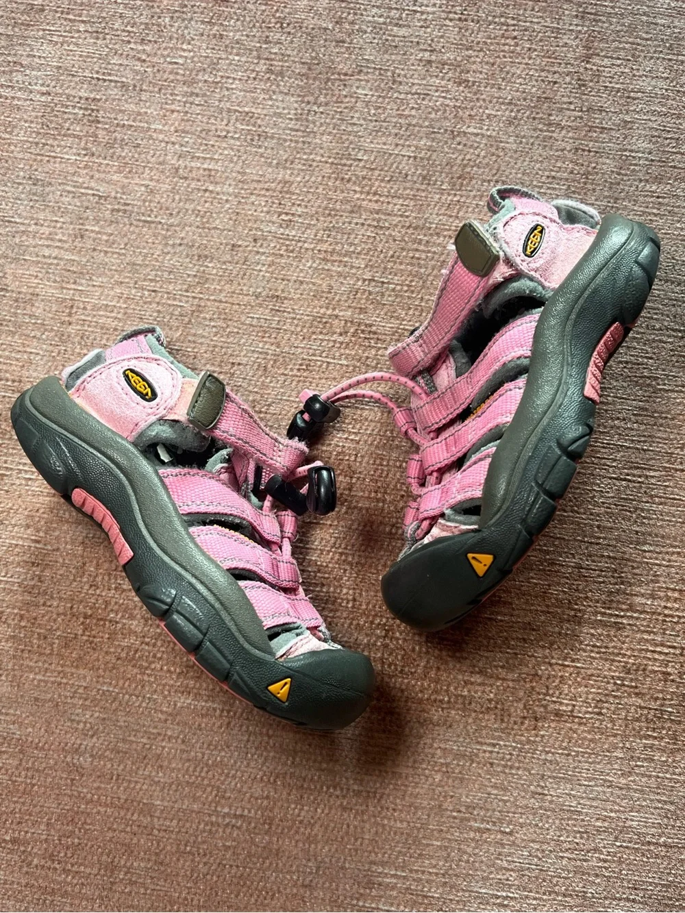 Keen Little Kids Size 8 Pink Outdoor Closed Toe Sandals Waterproof Shoes