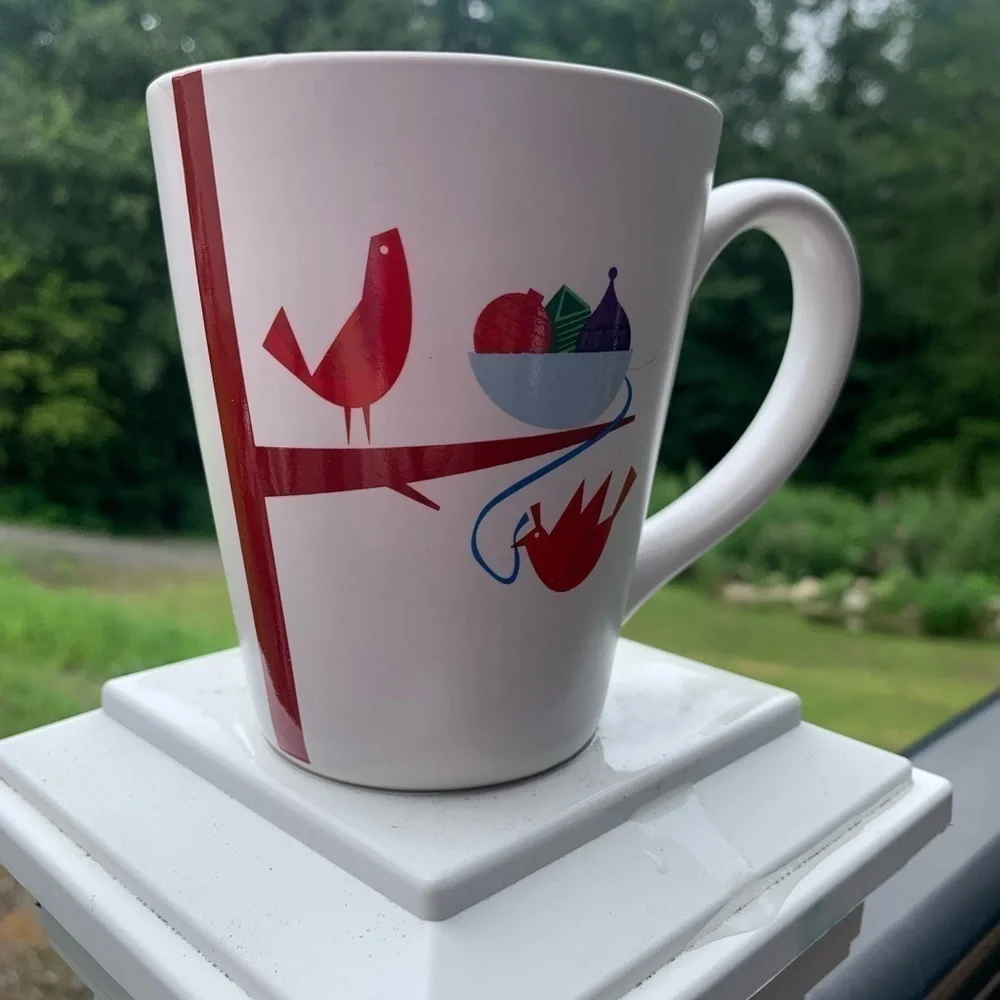 Starbucks adorable red