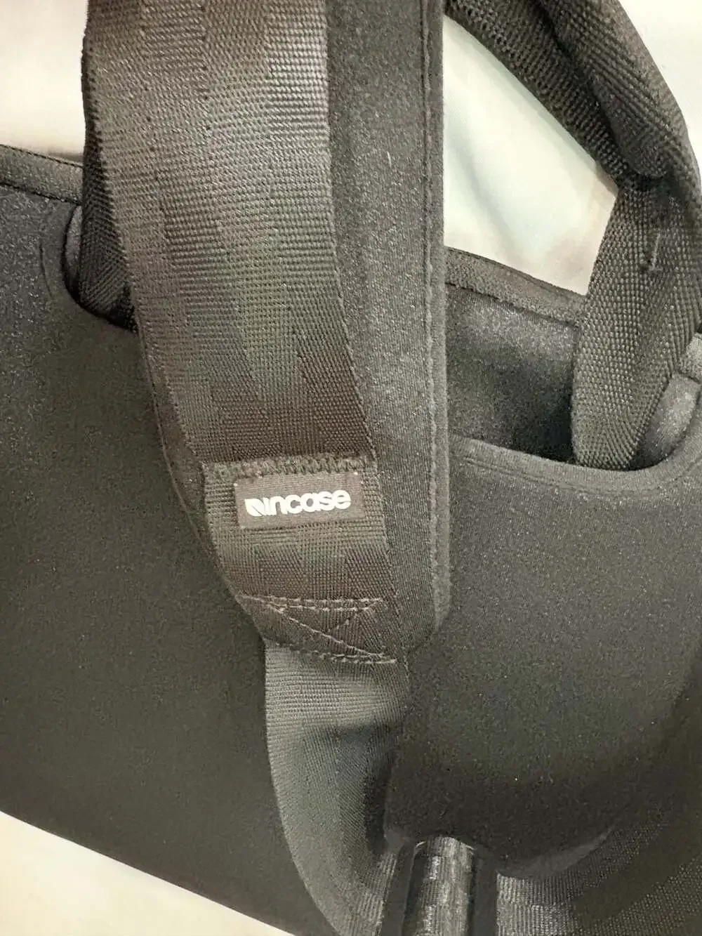 Incase neoprene slimcase