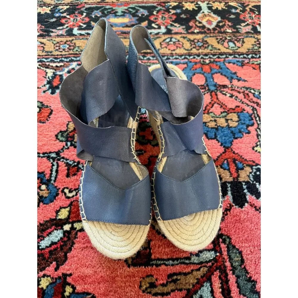 Eileen Fisher eileen fisher