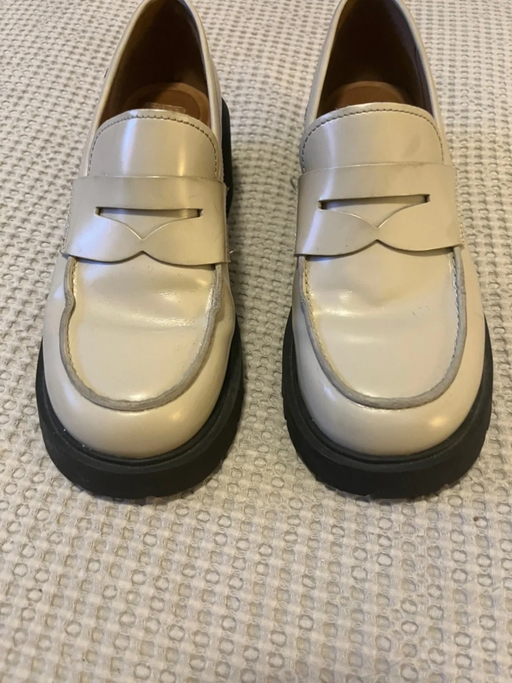 Camper dark cream