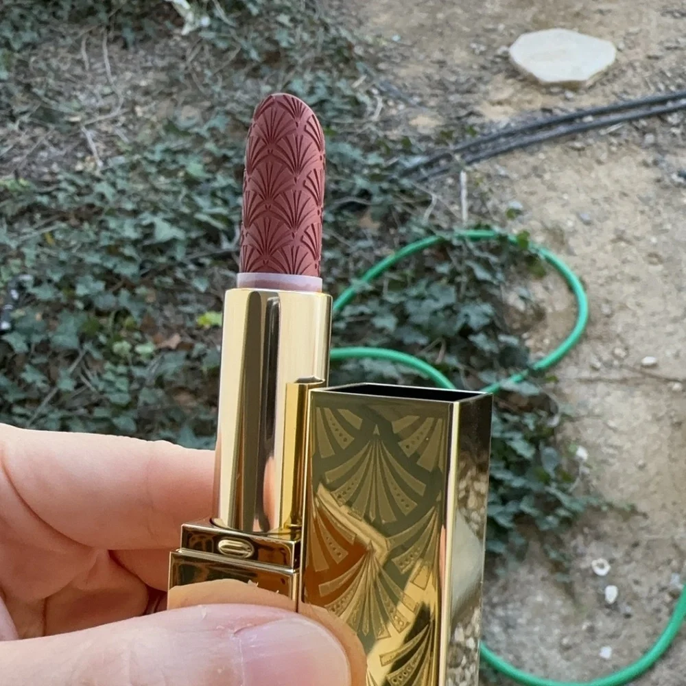 ESTÉE LAUDER ~NEW~ LIMITED EDITION Lipstick Strictly Confidential WINTER 2024
