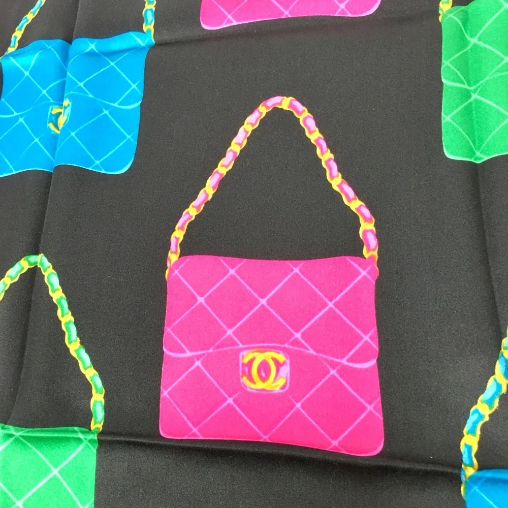 CHANEL authentic scarf