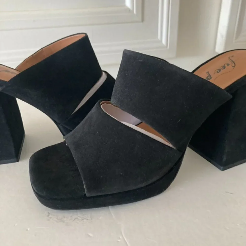 Free People black without box