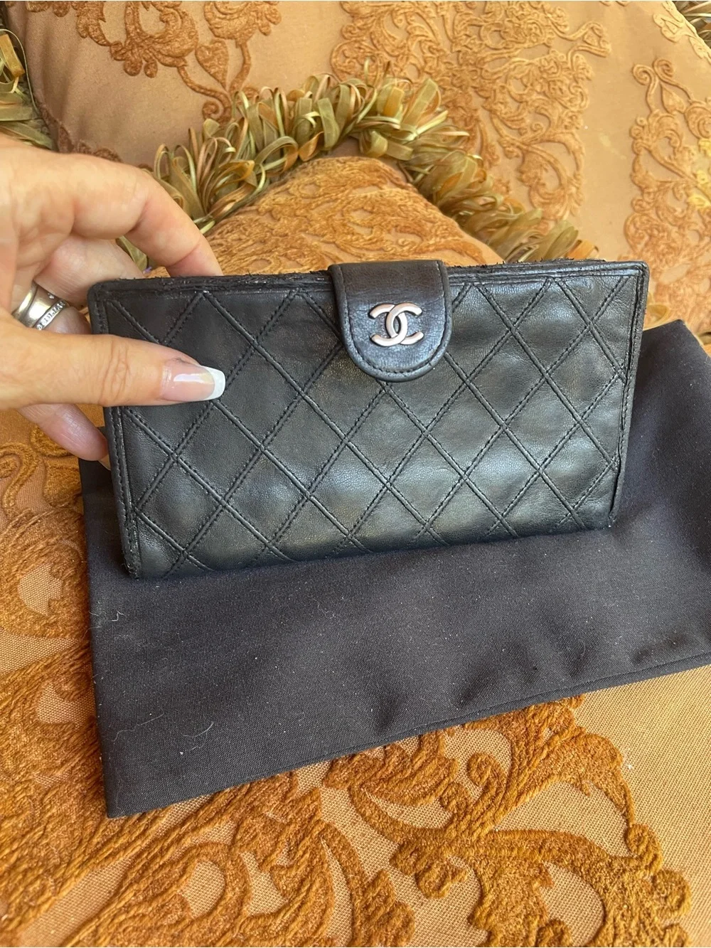 CHANEL Black Quilted cross stitch CC Snap Wallet