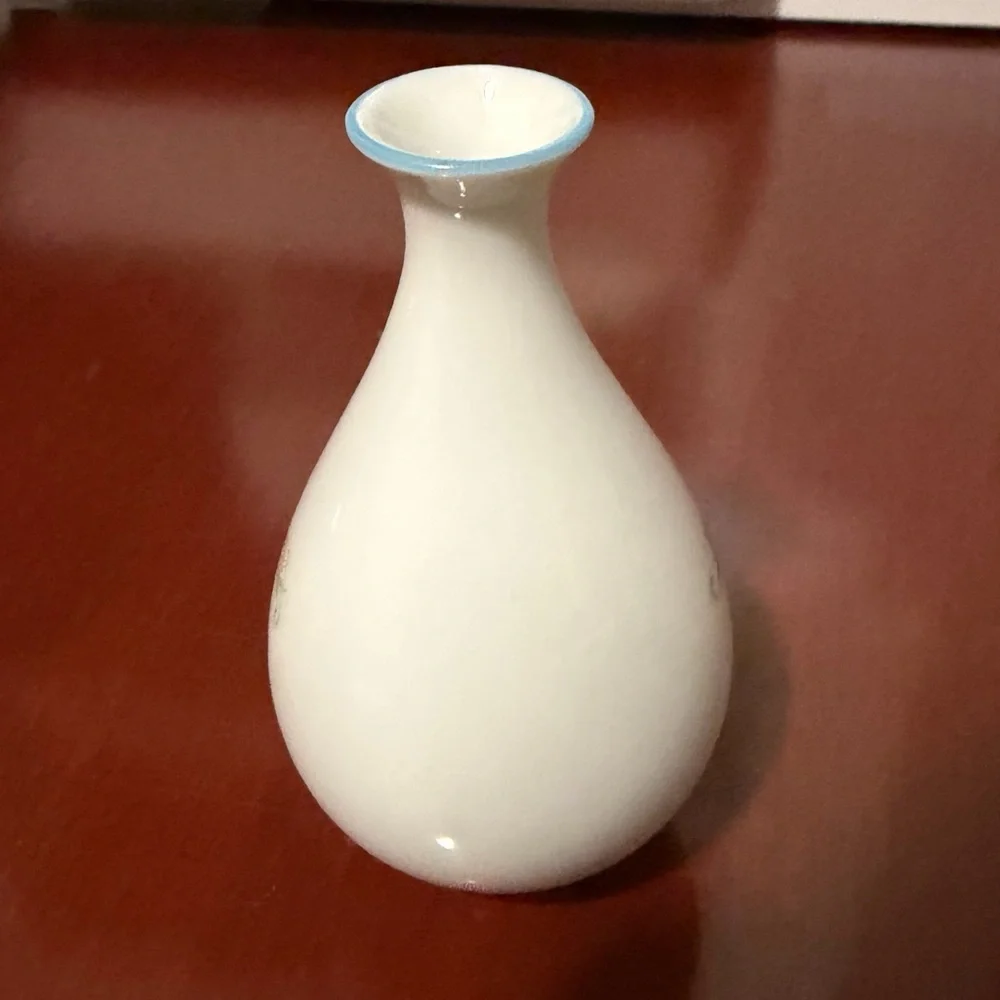 Noritake charming vase