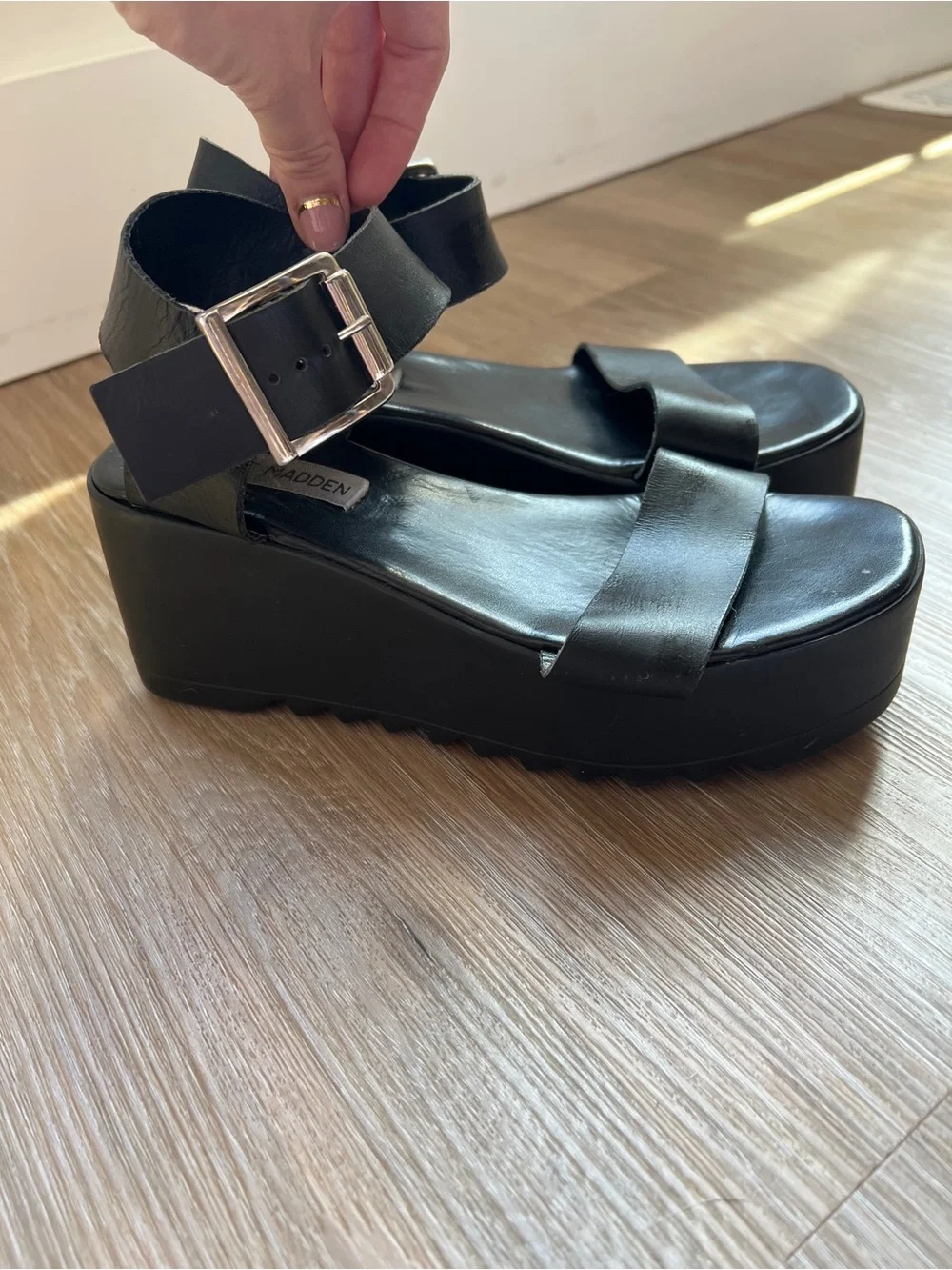 Steve Madden cushioned comfort