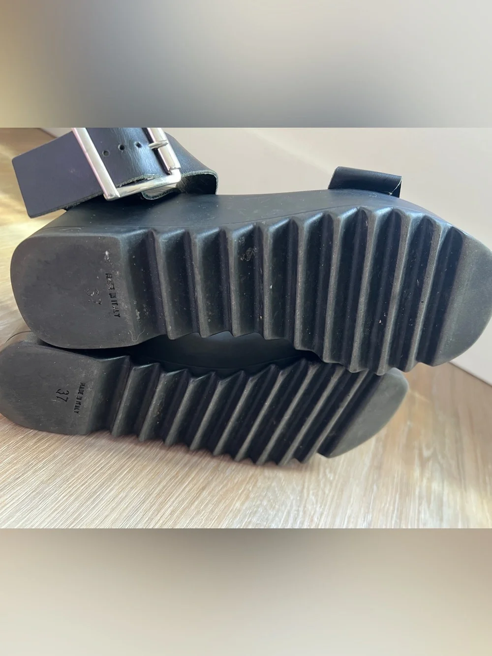 Steve Madden by silhouette