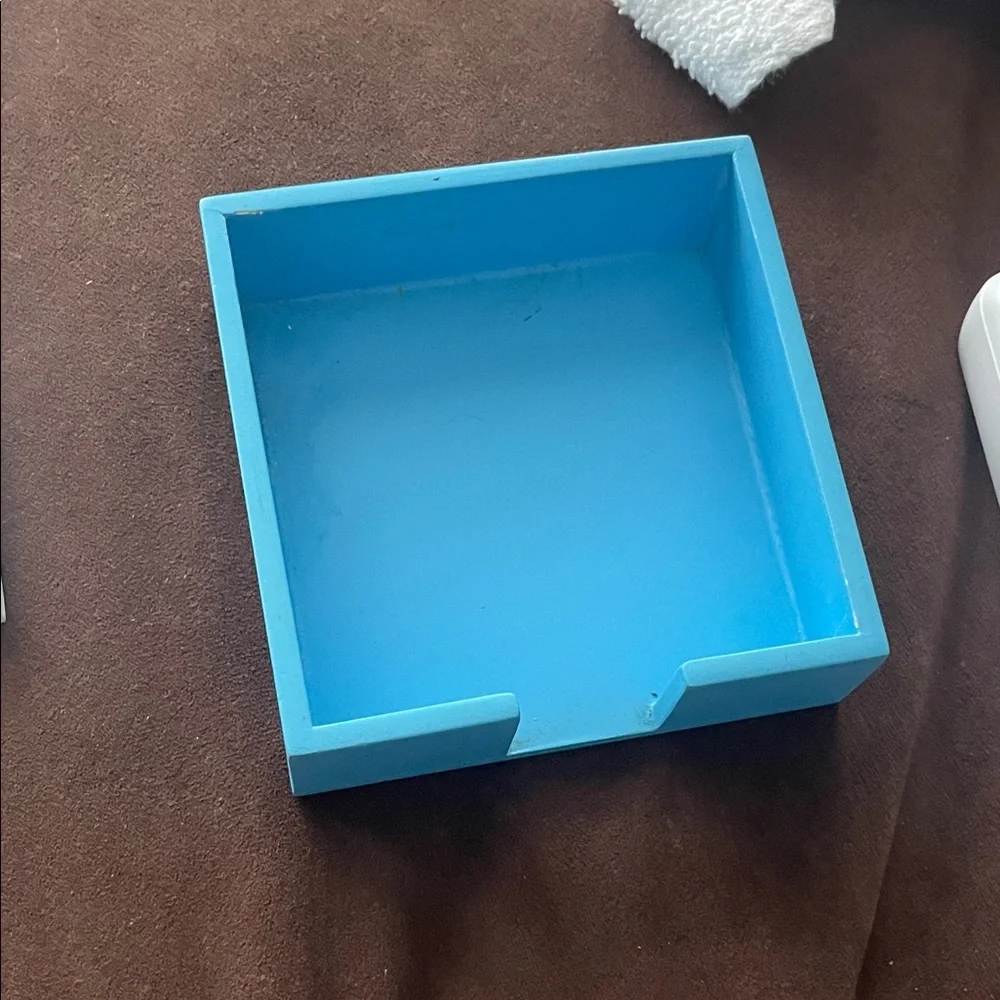 4 Vibrant Fish Coaster Set with Blue Holder