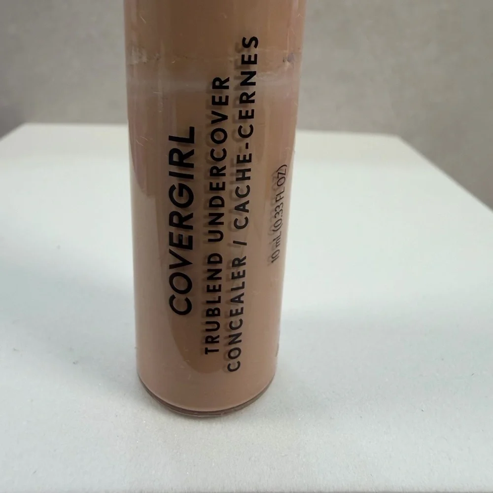 COVERGIRL liquid concealer