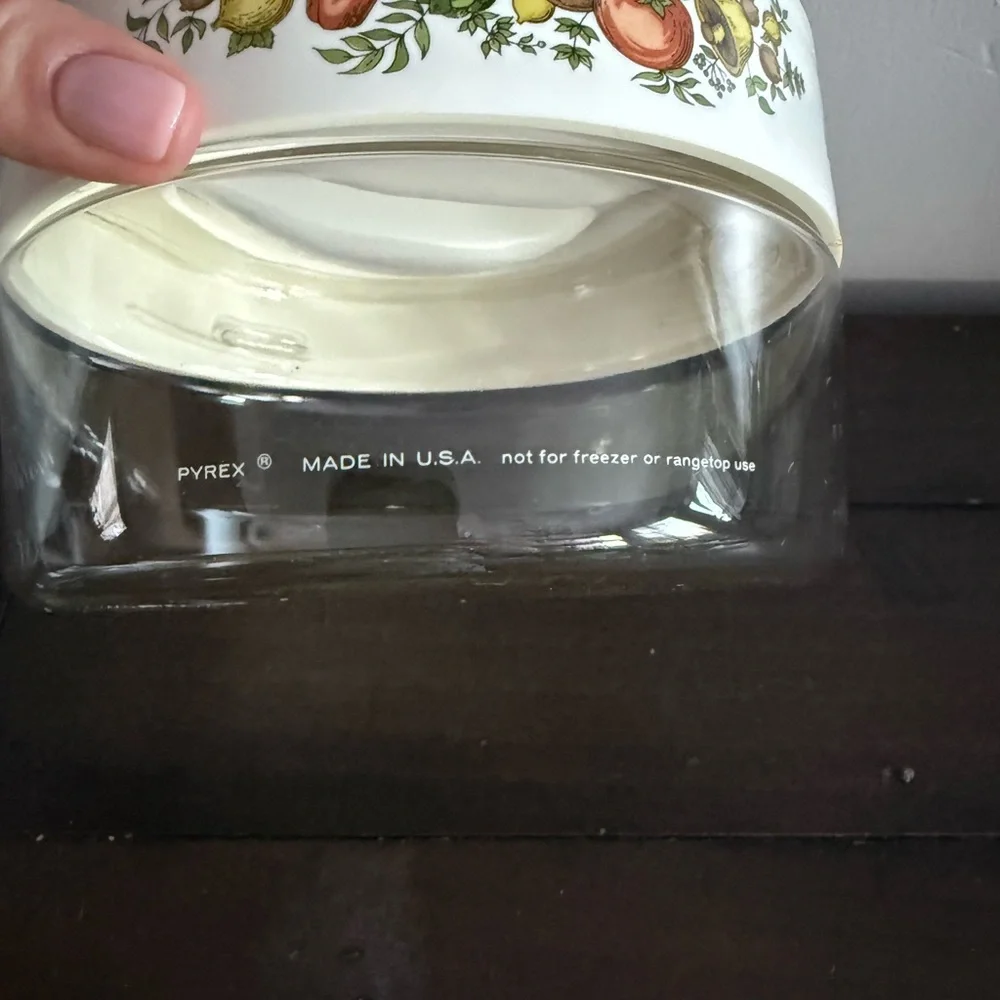 Pyrex this vintage